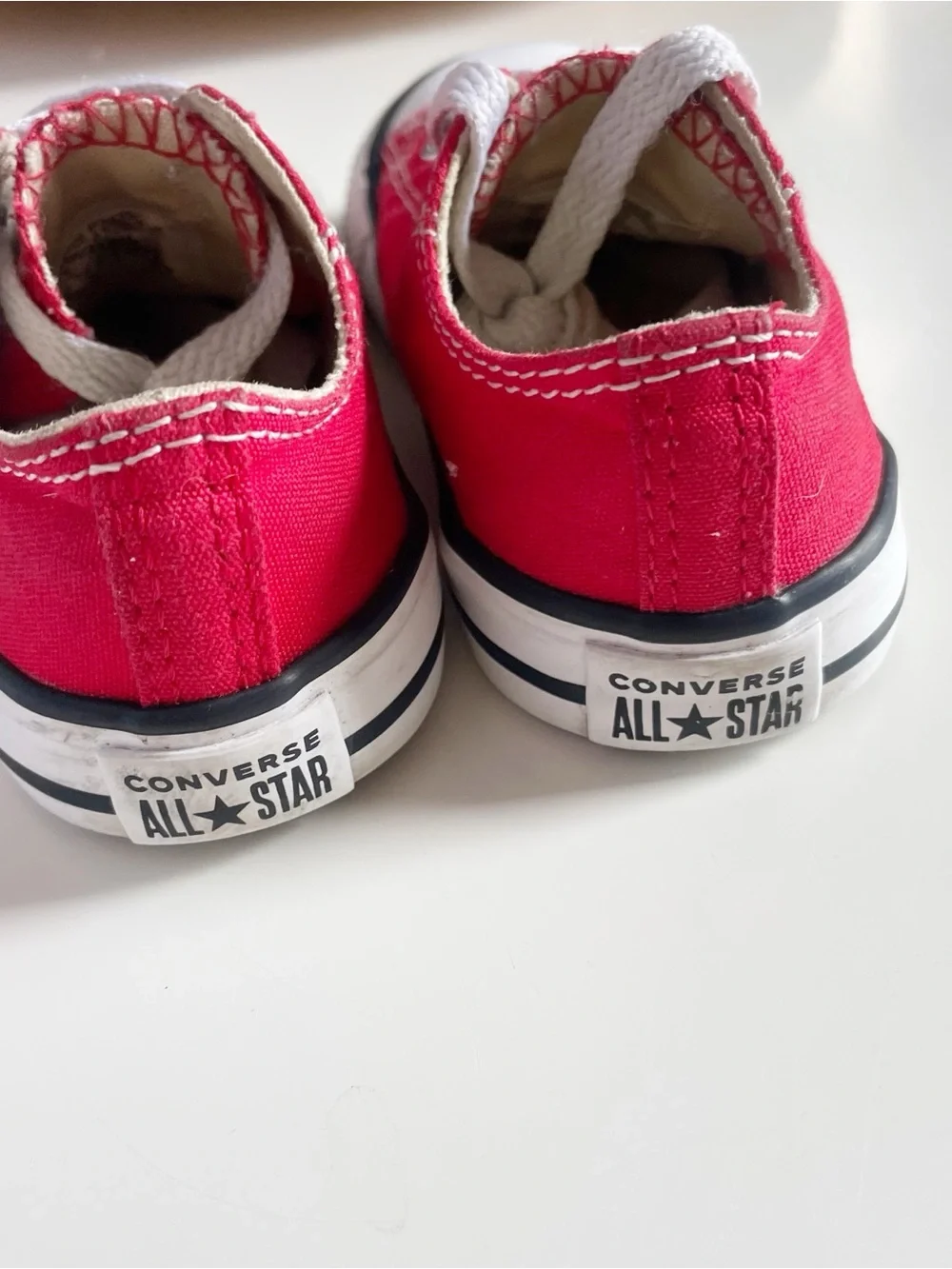 Converse Red Low Top Sneakers | Toddler Size 7